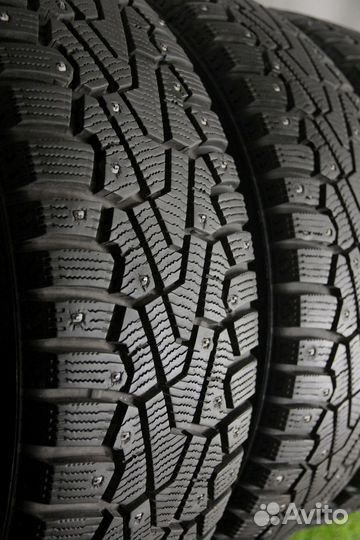 Комплект колес Nissan 215/60/R16 зима