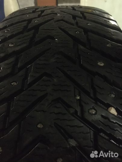 Nokian Tyres Hakkapeliitta 8 235/65 R17 108