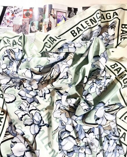 Платок пашмина шейный шарфик Balensiaga