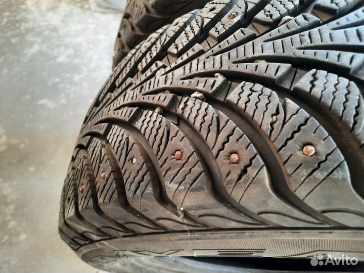 Пара в идеале остаток протектора 9 мм