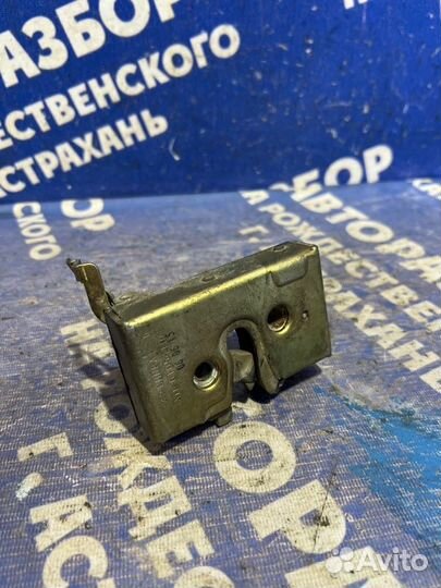 Передний правый замок двери Chery Amulet лифтбэк