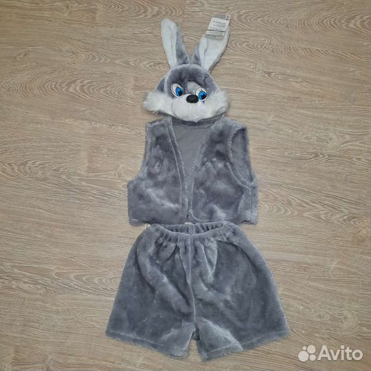 Прокат костюма зайчика