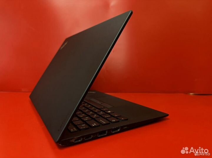 Ноутбук Lenovo X1 Carbon G5 i5/8/256SSD 14*