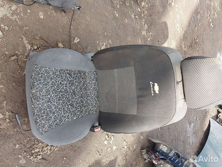 Сиденья передние правое, левое Шевроле Ланос