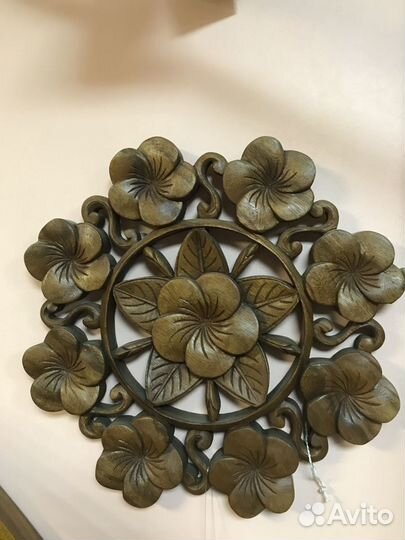 Панно из дерева