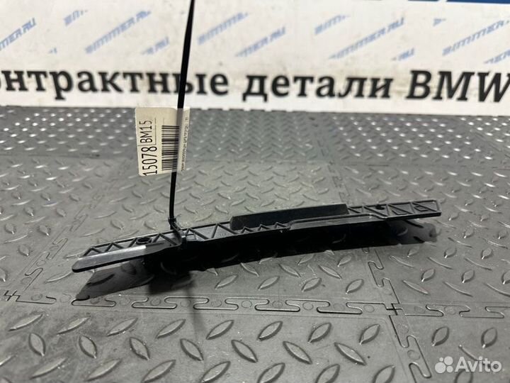Прижим звукоизоляции щита передка левый Bmw Е84
