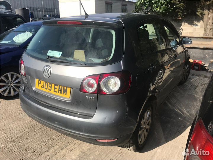 Разбор на запчасти Volkswagen Golf Plus