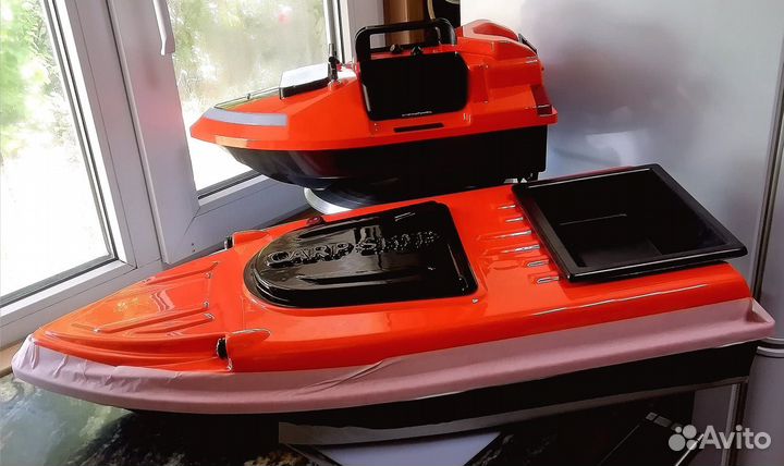 Прикормочный кораблик с gps