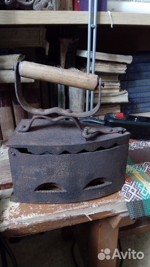 Утюг Угольный