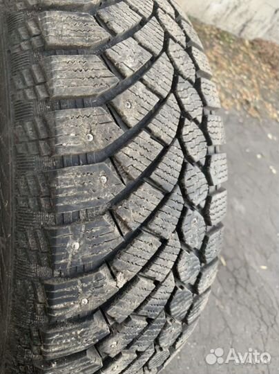 Gislaved Nord Frost 200 225/65 R17