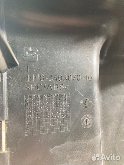 Кожух рулевой колонки Datsun On-Do седан 1.6 2017