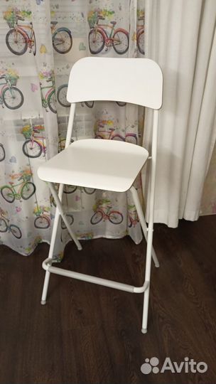 Стул для кормления ребенка