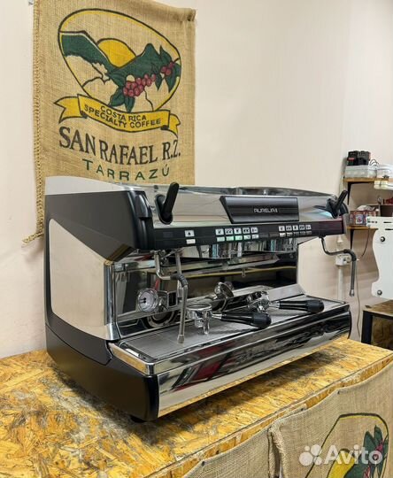 Кофемашина Nuova Simonelli Aurelia 2