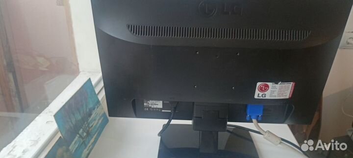 Монитор LG Flatron e2041s