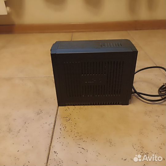 Источник бесперебойного питания APC Back-UPS ES 70