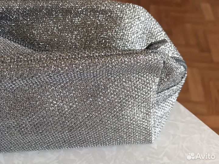 Косметички разные новые