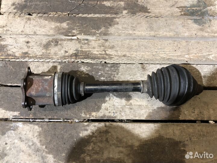 Приводной вал левый Audi A3 8P 2.0 TDI АКПП
