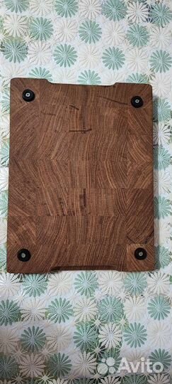 Новая дубовая торцевая разделочная доска