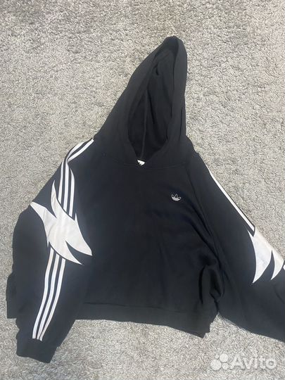 Худи adidas fakten