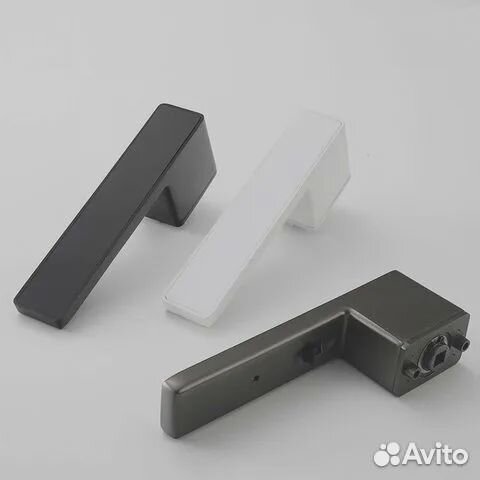 Ручка дверная с креплением и фиксатором в комплект