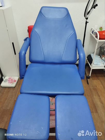 Массажное (педикюрное) кресло