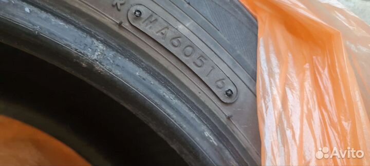 Toyo Tranpath MPZ 215/60 R17