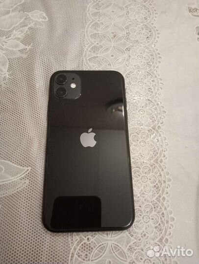 iPhone 11, 64 ГБ