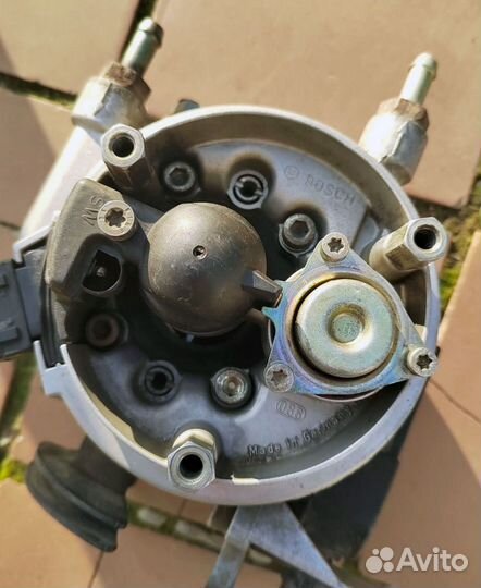 Моновпрыск VW Golf 3 1.6 № 032133023b