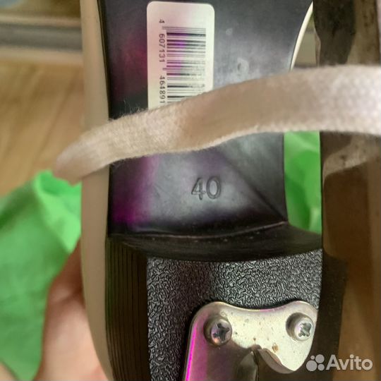 Коньки фигурные женские 40 размер