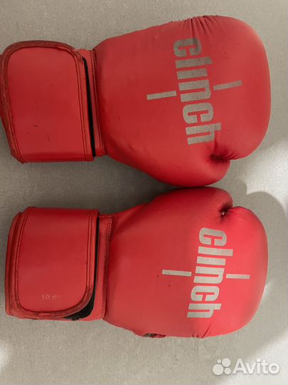 Боксерские перчатки 10 oz clinch