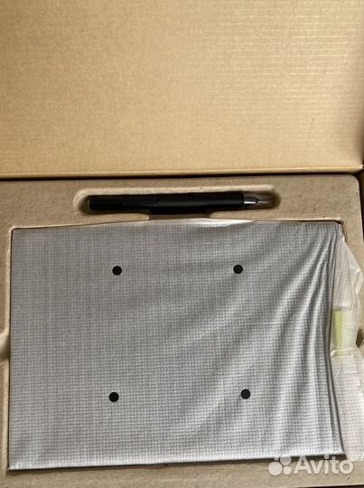 Графический планшет one by wacom medium