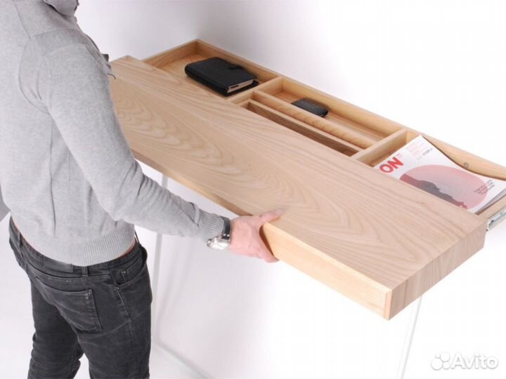 Полка со скрытыми креплениями из ясеня