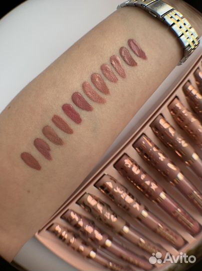 Матовый блеск для губ nude 100