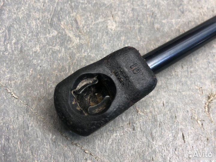 Амортизатор капота Bmw X6