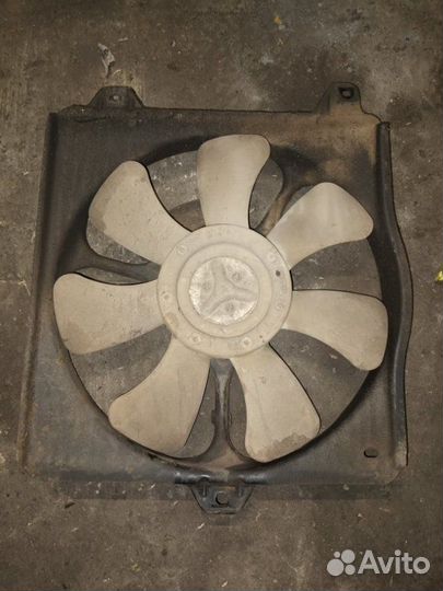 Диффузор радиатора Toyota Raum EXZ10 5E-FE 2000