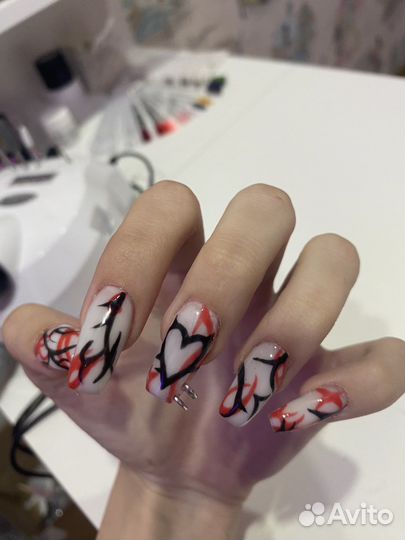 Мастер маникюра