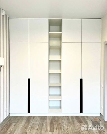 Шкаф стенка