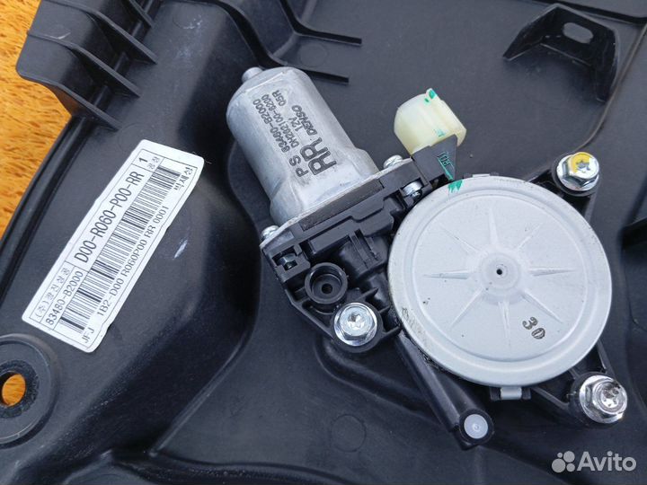 Стеклоподъемник задний правый Kia Soul PS G4FG