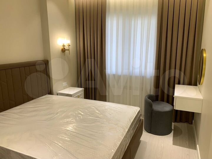 2-к. квартира, 40 м², 4/21 эт.