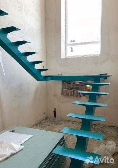 Поворотная лестница