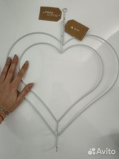 Вешалка декоративная