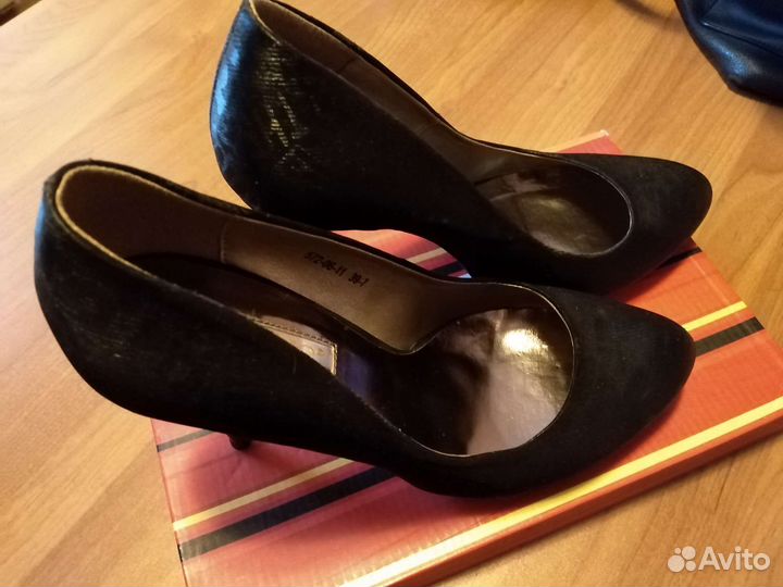 Туфли женские 39 размер новые