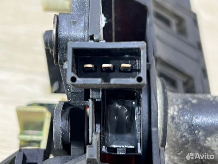 Ручка открывания багажника Audi A6 седан AEB 1998