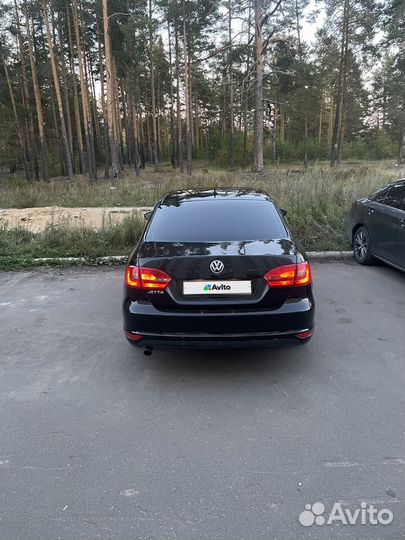 Volkswagen Jetta 1.6 AT, 2012, 200 000 км