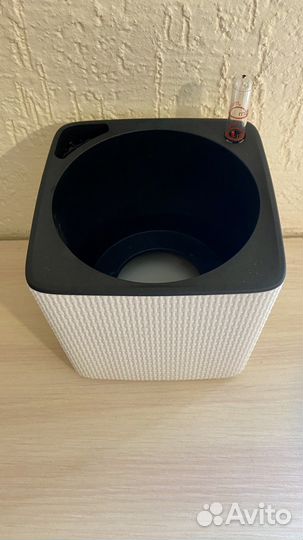 Кашпо с автополивом lechuza