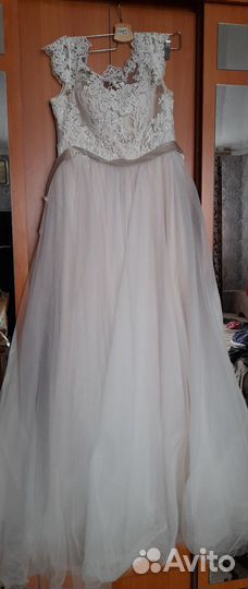 Платье свадебное