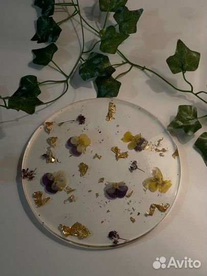 Глиняные изделия и изделия из эпоксидной смолы