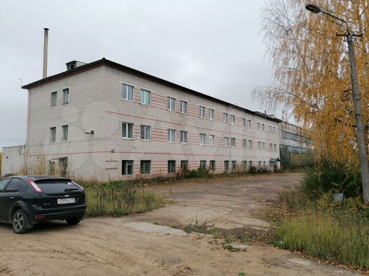Производство, 70000 м²