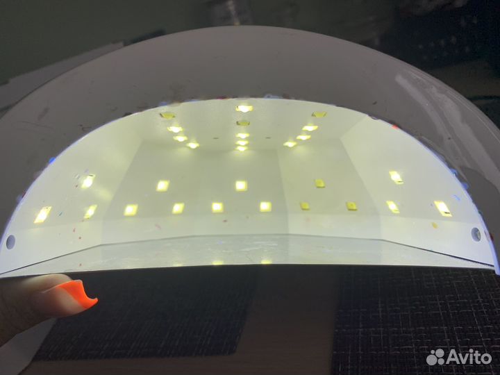 Лампа для ногтей sunuv