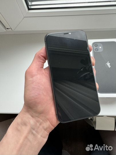 iPhone 11, 64 ГБ